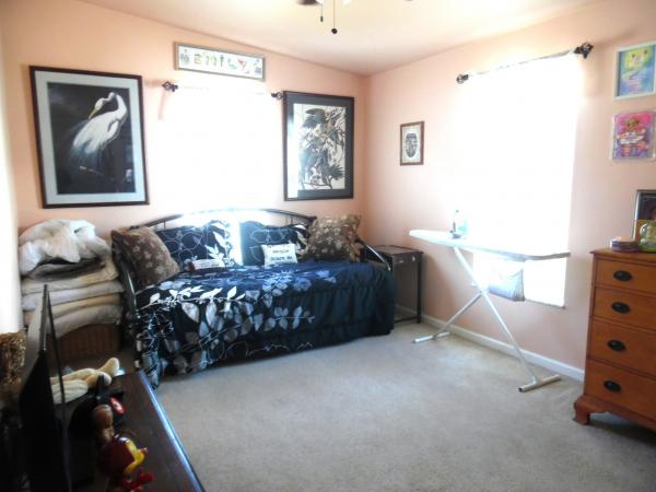 2005 Homes of Merit T16865 Mobile Home