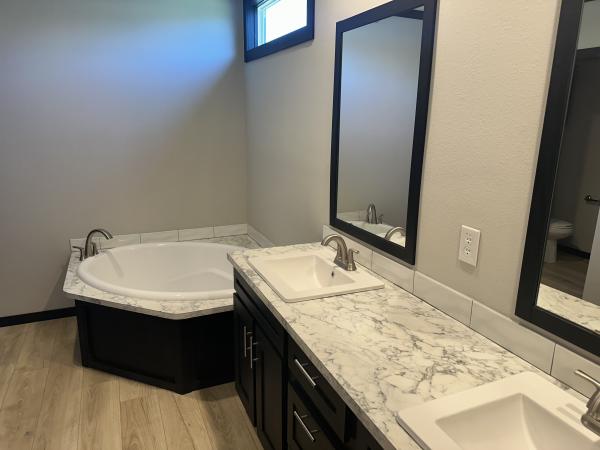 2023 Clayton Mobile Home