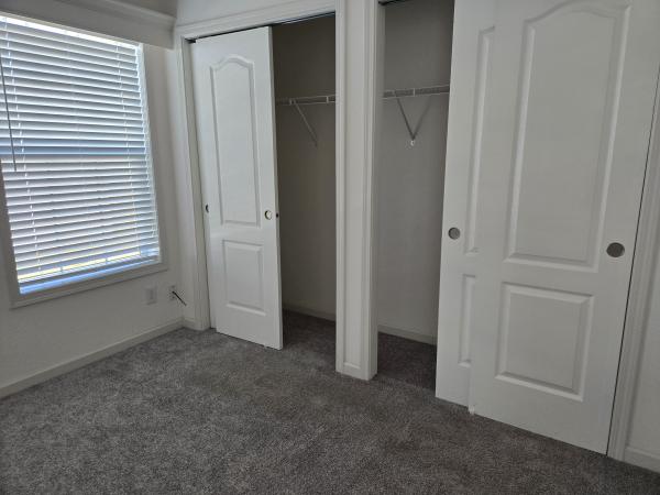 2023 Skyline LE 2100 (20.2x 34.8) Mobile Home