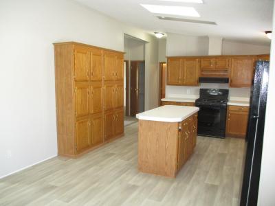 Photo 2 of 20 of home located at 43697 Medea Dr Clinton Township, MI 48036