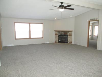 Photo 5 of 20 of home located at 43697 Medea Dr Clinton Township, MI 48036