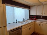 1980 Lakewood Manufactured Home