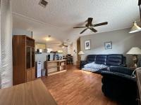 1990 Fleetwood 33B12977 Mobile Home