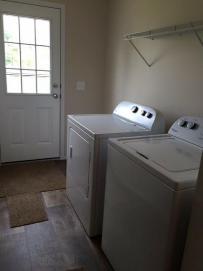 Photo 5 of 5 of home located at 256 Valley Oak Drive Coopersville, MI 49404