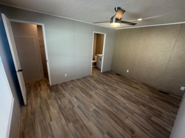 2025 Champion RAP1666H32212 Mobile Home