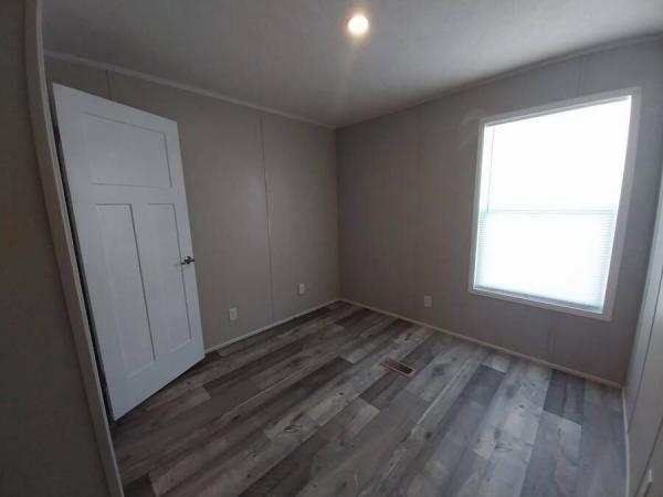 2022 LH28721-1660  Home