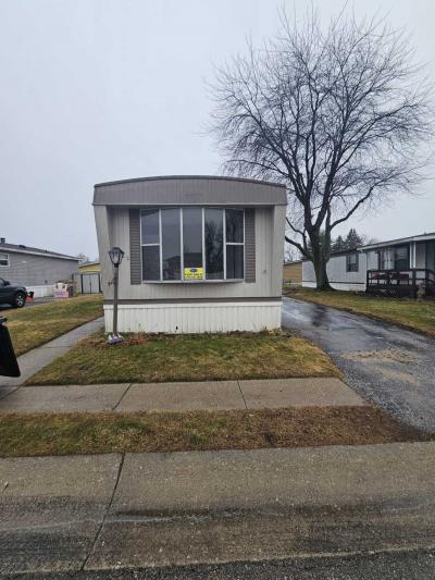 Mobile Home at 340 S Reynolds Rd Lot 322 Toledo, OH 43615