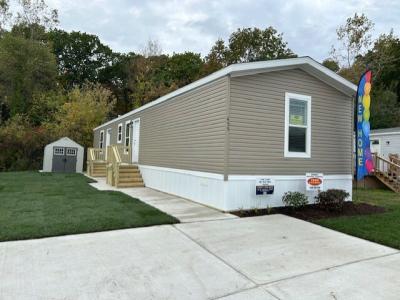 Mobile Home at 151 Meadows Cir. W Wixom, MI 48393