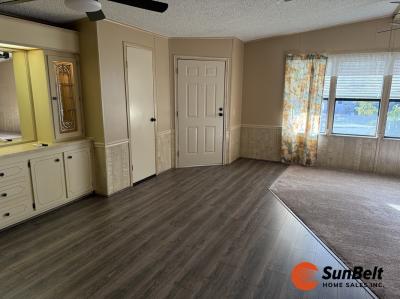 Photo 3 of 76 of home located at 2343 Pebble Beach Road Ocala, FL 34472