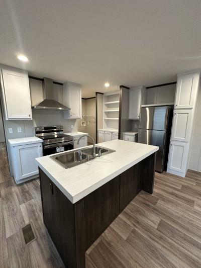 Photo 3 of 8 of home located at 2 Espinosa Dr., Austin, TX 78744