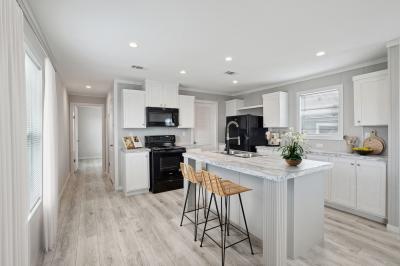 Champion Homes New Moon 1676B Mobile Home Floor Plan