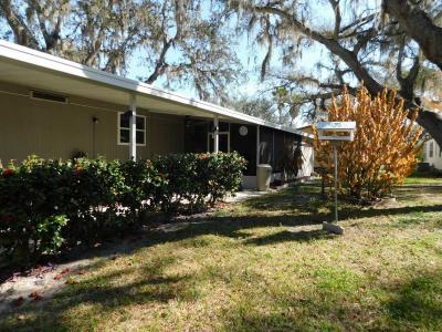 Photo 3 of 36 of home located at 3822 Oakcrest Lane Zephyrhills, FL 33541