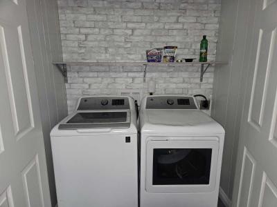 Photo 4 of 8 of home located at 1515 S Mojave Rd Las Vegas, NV 89104