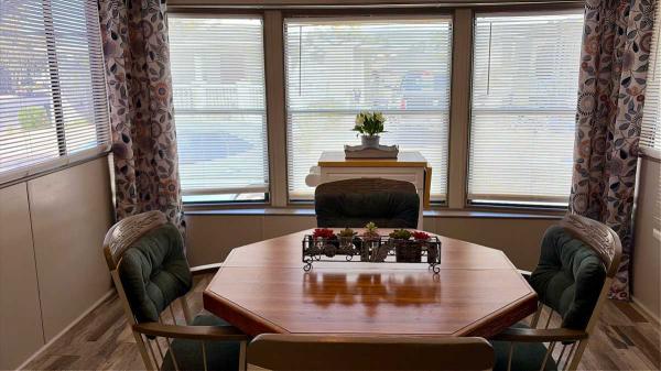 1986 Casa Vista PM Mobile Home