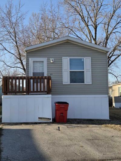 Photo 3 of 21 of home located at 8701 NE 107th Pl #69 Kansas City, MO 64157