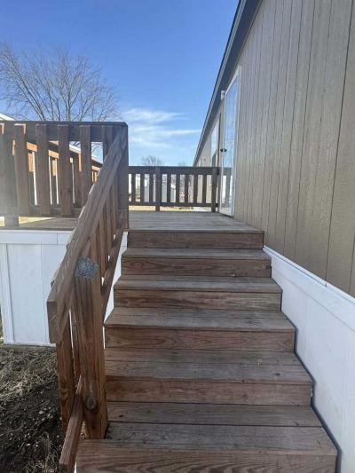 Photo 4 of 15 of home located at 8701 NE 107th Pl #326 Kansas City, MO 64157