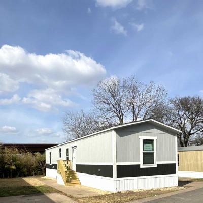 Mobile Home at 5 Palma Cir., Austin, TX 78744