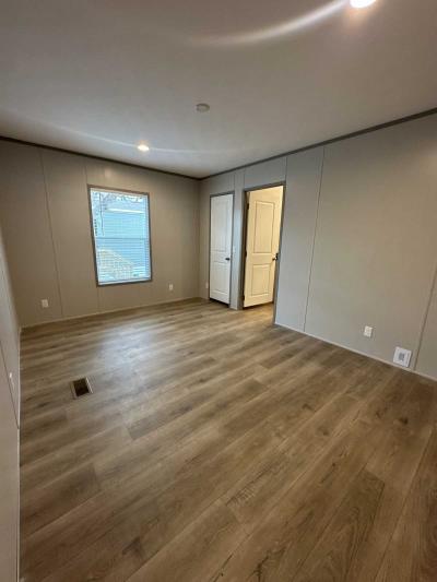 Photo 5 of 8 of home located at 18 Yucca Dr., Austin, TX 78744