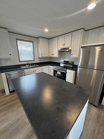 Photo 3 of 8 of home located at 18 Yucca Dr., Austin, TX 78744