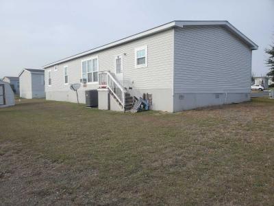 Photo 5 of 5 of home located at 10 Eagle Creek Dr Kyle, TX 78640