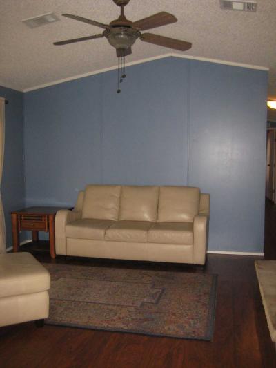 Photo 5 of 8 of home located at 111 SW Greenbrier Court Lake City, FL 32024