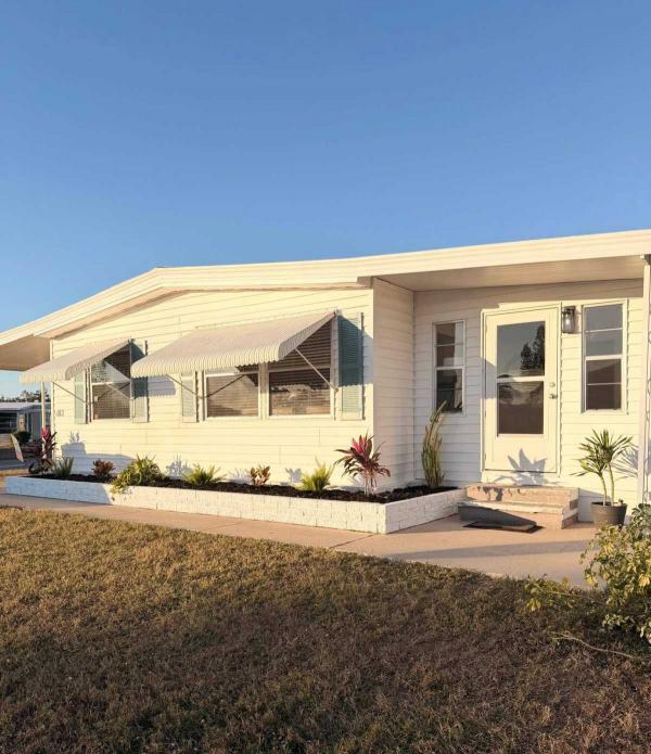 1975  Mobile Home For Sale