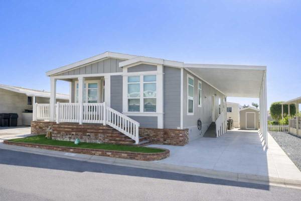 Photo 1 of 2 of home located at 4095 Fruit Street #521 La Verne, CA 91750