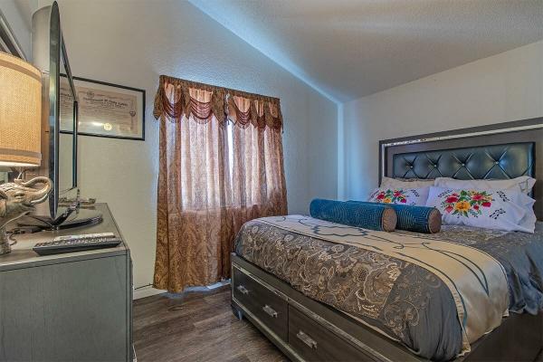 1988 Golden West Manufactured Home