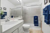 2004 Hallmark SW 27-1939 Manufactured Home