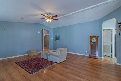 Photo 3 of 25 of home located at 8122 W. Flamingo Rd. Las Vegas, NV 89147