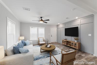 Photo 3 of 18 of home located at 478 Stewart Dr Lady Lake, FL 32159