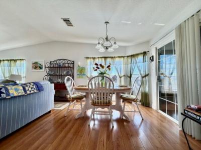 Photo 4 of 17 of home located at 347 Lookout Circle Auburndale, FL 33823