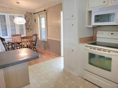 Photo 4 of 20 of home located at 6458 Presidential Cir Zephyrhills, FL 33540