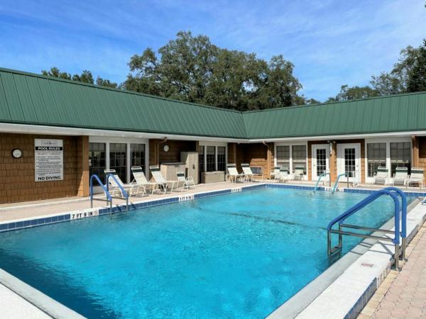 Photo 1 of 2 of home located at 3165 SW 108th Pl Ocala, FL 34476