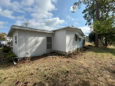 Photo 4 of 19 of home located at 101 Spruce Lane Leesburg, FL 34788