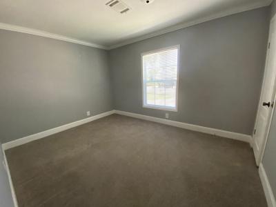 Photo 5 of 10 of home located at 10 Gatehouse Ct Daytona Beach, FL 32119