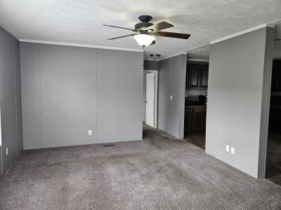 Photo 5 of 28 of home located at 64 Lynnwood Circle #28 Clarksville, TN 37040