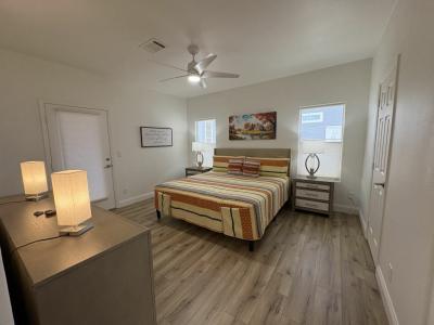 Photo 4 of 20 of home located at 3301 S Goldfield Road Lot 6036 Apache Junction, AZ 85119