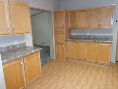 Photo 3 of 10 of home located at 38878 Wyoming Dr Romulus, MI 48174