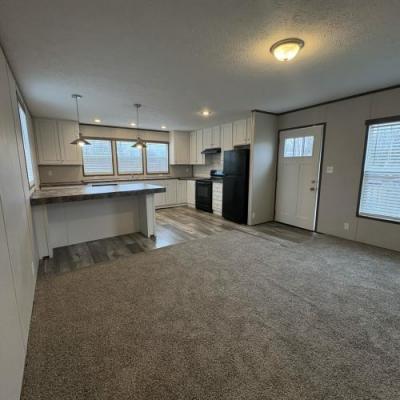 Photo 3 of 19 of home located at 74 Sycamore Loop Campbellsville, KY 42718