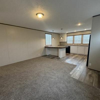 Photo 4 of 19 of home located at 74 Sycamore Loop Campbellsville, KY 42718