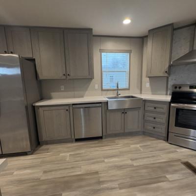 Photo 5 of 24 of home located at 325 Sycamore Loop Campbellsville, KY 42718