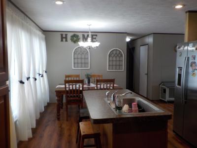 Photo 3 of 13 of home located at 11555 Culebra Road Site #395 San Antonio, TX 78253