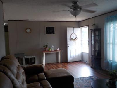 Photo 5 of 13 of home located at 11555 Culebra Road Site #395 San Antonio, TX 78253