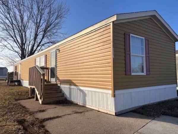 Photo 1 of 2 of home located at 2220 Dunkelburg Rd Lot#857 Fort Wayne, IN 46819