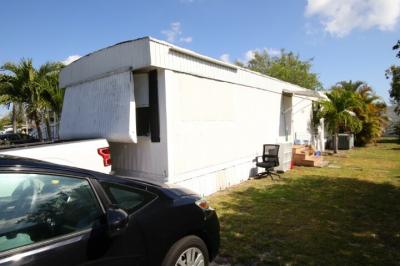 Photo 2 of 12 of home located at 2000 NW 22nd St. #407 Boynton Beach, FL 33436