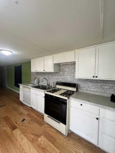 Photo 4 of 8 of home located at 278 Barnum Hamilton, OH 45011