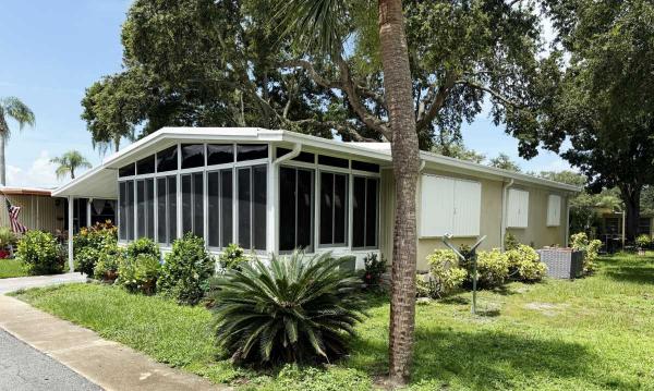 Photo 1 of 2 of home located at 601 Starkey Rd Largo, FL 33771