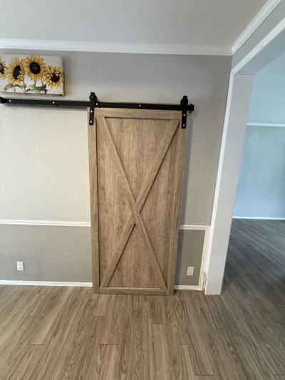 Photo 5 of 15 of home located at 142 Eagle Creek Kyle, TX 78640