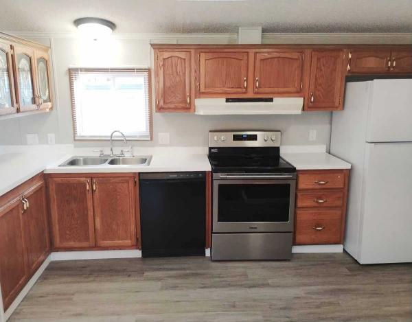 1995  Mobile Home For Sale